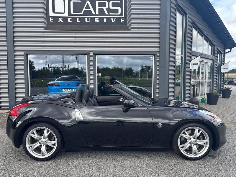 Begagnad Nissan 370Z 328 HK (241 kW) 2012 Svart Cab