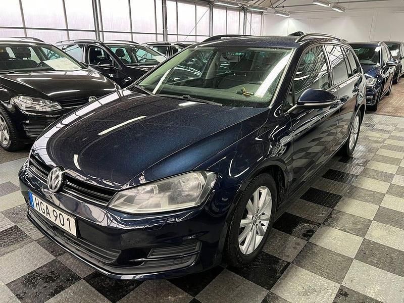 Begagnad VW Golf VII 105 HK (77 kW) 2014 Mörkblå Kombi