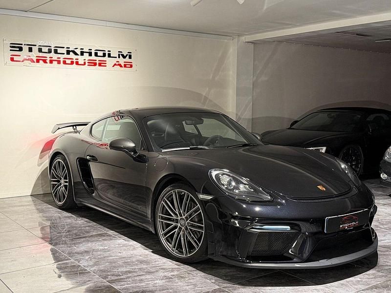 Begagnad Porsche 718 Cayman 301 HK (221 kW) 2023 Svart Sportkupé