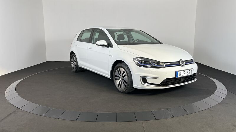Begagnad VW e-Golf 100 kW (136 HK) 2018 Halvkombi