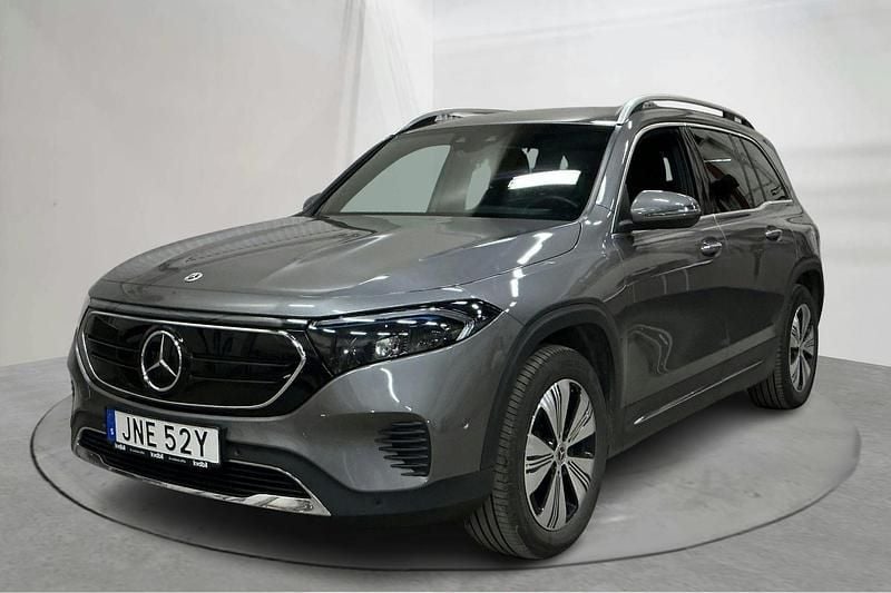 Mörkgrå Begagnad 2023 Mercedes EQB300 Progressive SUV | 319 000 kr (Bra pris) - Bild 1/4