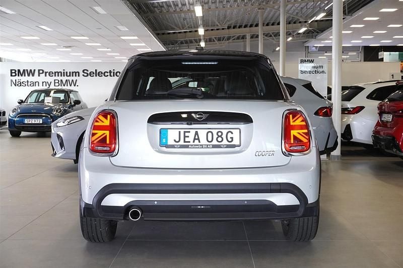Begagnad Mini Cooper 136 HK (100 kW) 2022 Silver Halvkombi
