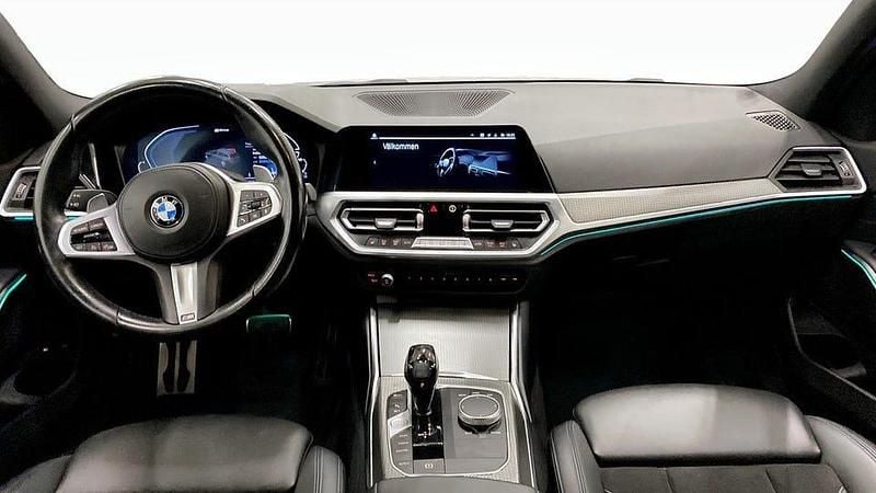 Begagnad BMW 330 M Sport 184 HK (135 kW) 2021 Vit Kombi