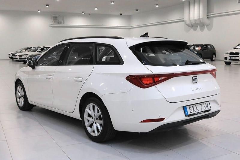 Begagnad Seat Leon ST 4Drive 150 HK (110 kW) 2021 Vit Kombi