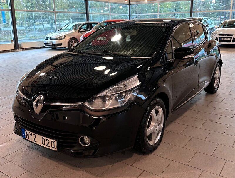 Svart Begagnad 2013 Renault Clio IV Halvkombi | 54 900 kr (Marknadspris) - Bild 1/4