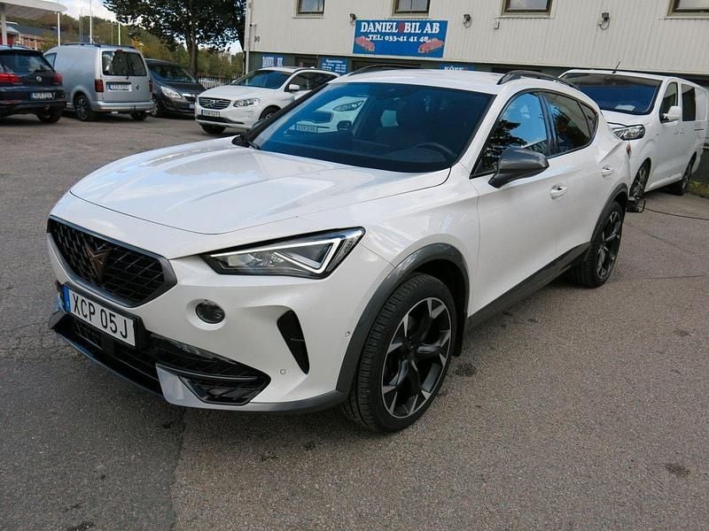 Vit Begagnad 2022 Cupra Formentor SUV | 254 900 kr (Marknadspris) - Bild 1/4