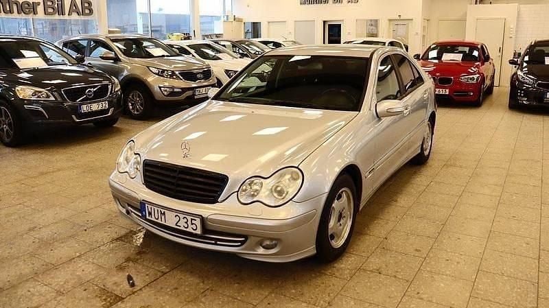 Begagnad 2005 Mercedes C180 | 38 000 kr (Lite dyr) - Bild 1/4