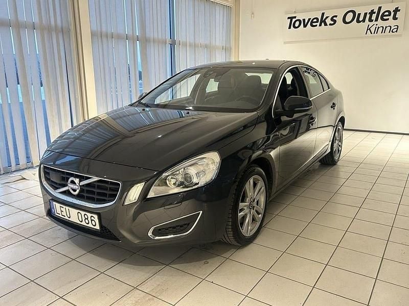 Begagnad Volvo S60 Summum 165 HK (121 kW) 2011 Grå Sedan