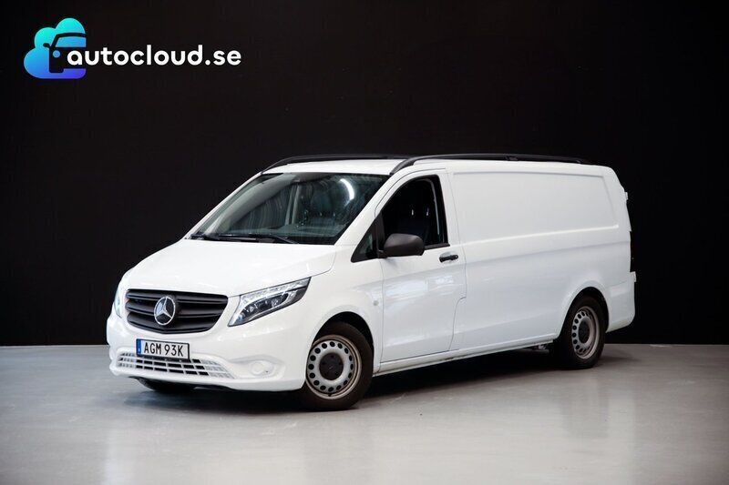 Vit Begagnad 2022 Mercedes Vito Minibuss | 339 800 kr (Bra pris) - Bild 1/4