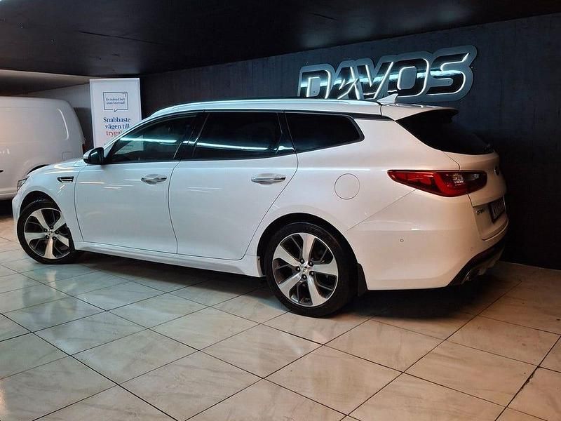 Begagnad Kia Optima GT-Line 141 HK (103 kW) 2016 Vit Kombi