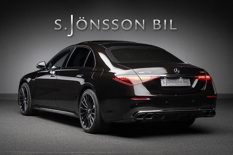 Begagnad Mercedes S63L AMG Business 802 HK (589 kW) 2024 Onyx black metallic Sedan