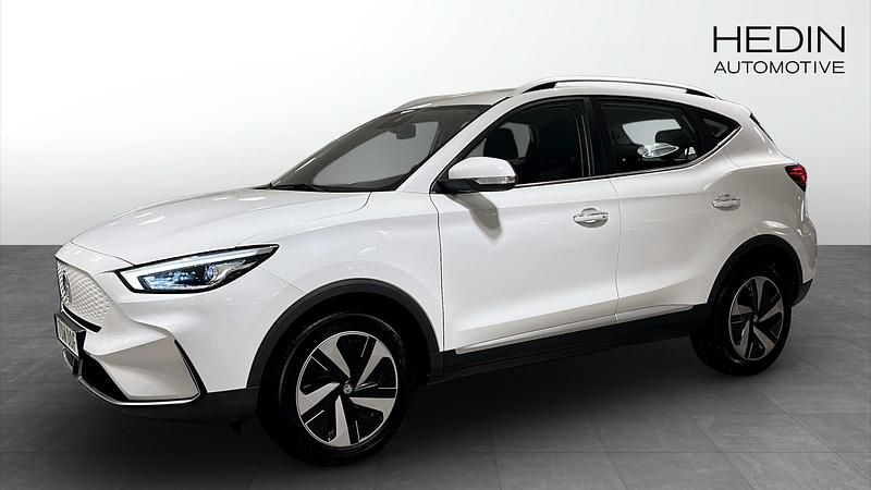 Begagnad MG ZS Comfort 114 kW (156 HK) 2022 Vit Halvkombi