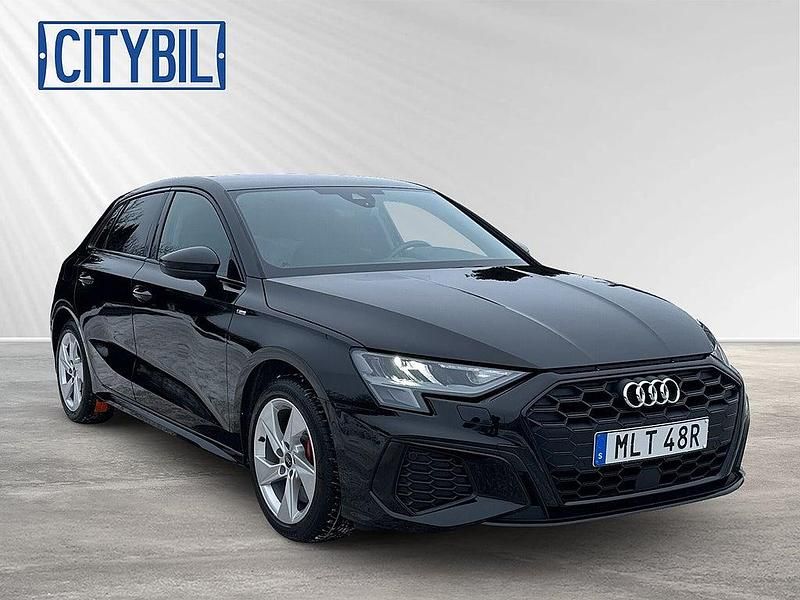 Begagnad Audi A3 Sportback e-tron S-Line 150 HK (110 kW) 2022 Svart Halvkombi