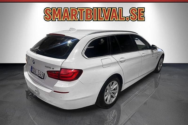 Begagnad BMW 525 218 HK (160 kW) 2011 Vit Kombi
