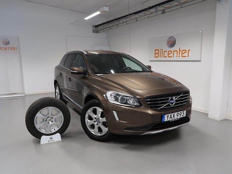 Brun Begagnad 2015 Volvo XC60 Summum SUV | 199 900 kr (Marknadspris) - Bild 1/3