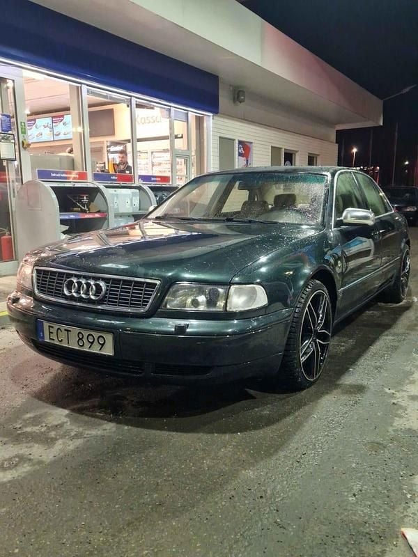 Begagnad Audi A8 300 HK (220 kW) 1997 Sedan