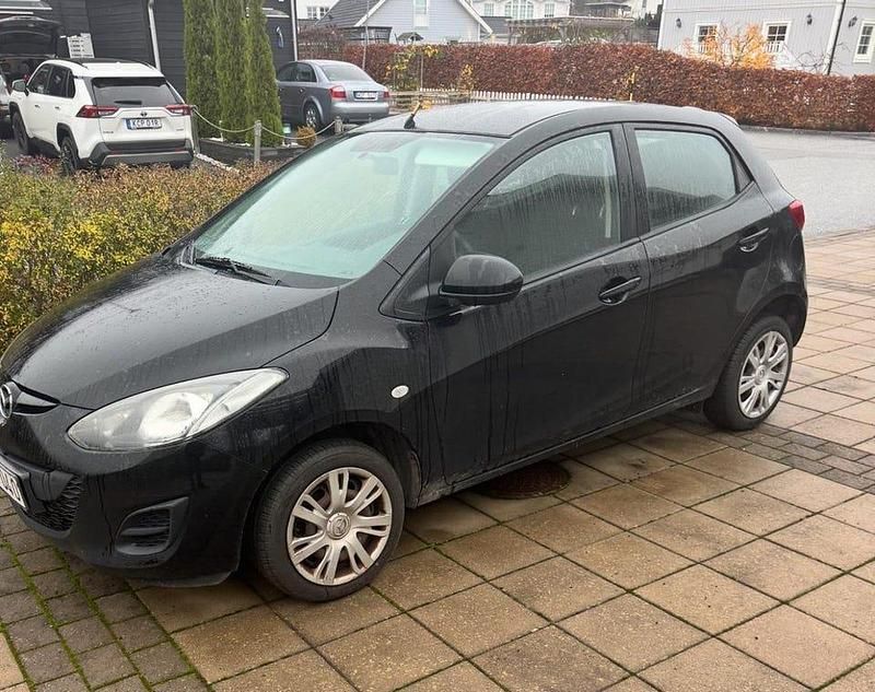 Begagnad 2013 Mazda 2 Halvkombi | 42 000 kr (Marknadspris) - Bild 1/1