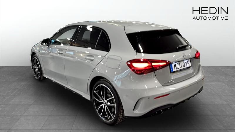 Begagnad Mercedes A250 2026 Grå