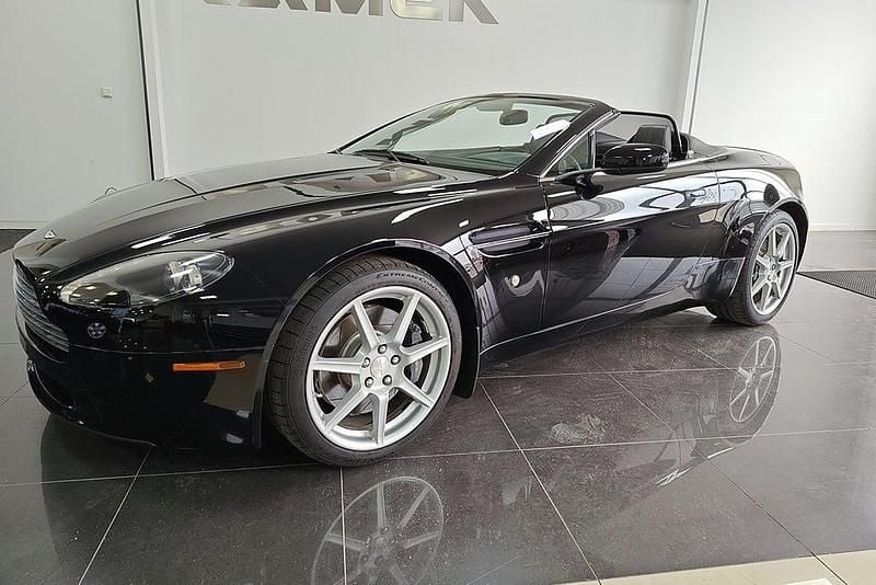 Begagnad Aston Martin V8 Vantage 385 HK (283 kW) 2008 Svart Cab