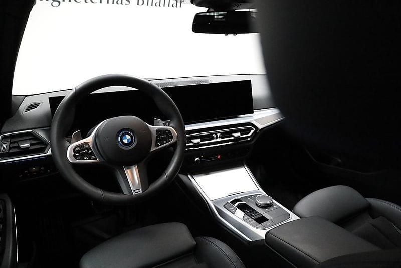 Begagnad BMW 330e M Sport 292 HK (214 kW) 2023 Grå Kombi