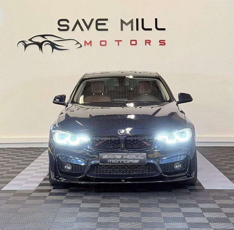 Blå Begagnad 2016 BMW 320 Luxury Line Sedan | 154 900 kr (Marknadspris) - Bild 1/4