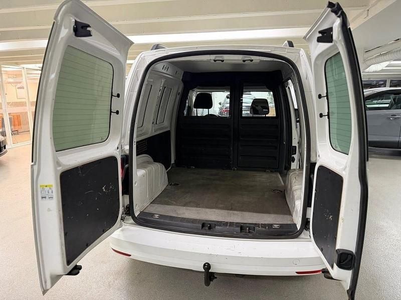 Begagnad VW Caddy 102 HK (75 kW) 2016 Vit Minibuss