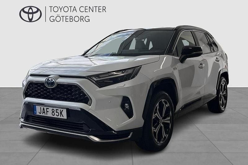 Vit Begagnad 2022 Toyota RAV4 Hybrid Style SUV | 524 900 kr (Dyr) - Bild 1/3