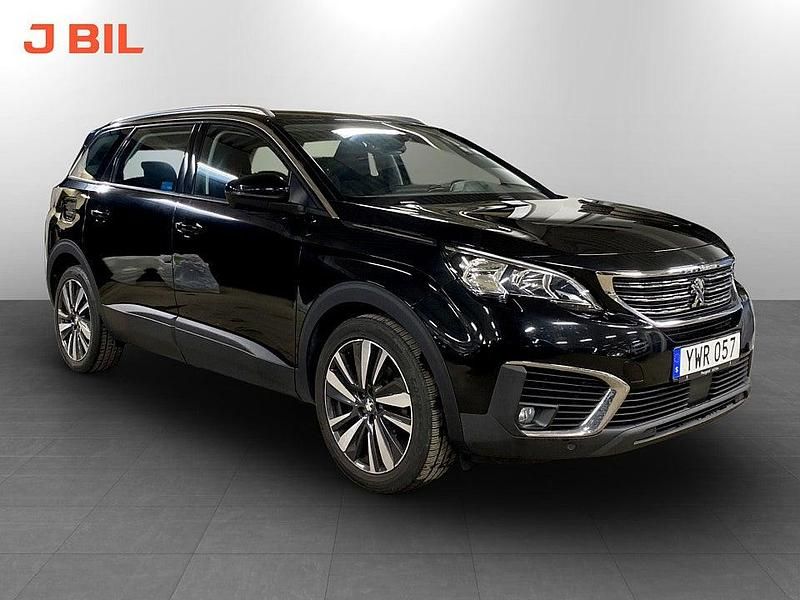 Svart Begagnad 2017 Peugeot 5008 Active SUV | 169 900 kr (Lite dyr) - Bild 1/3