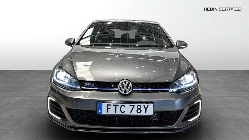 Begagnad VW Golf VII GTE 204 HK (150 kW) 2020 Grå Halvkombi