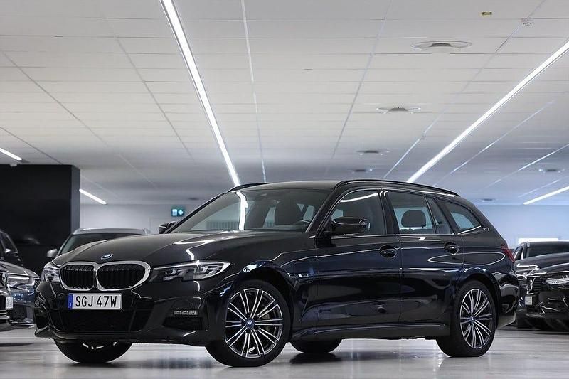 Begagnad BMW 330 M Sport 292 HK (214 kW) 2022 Svart Kombi