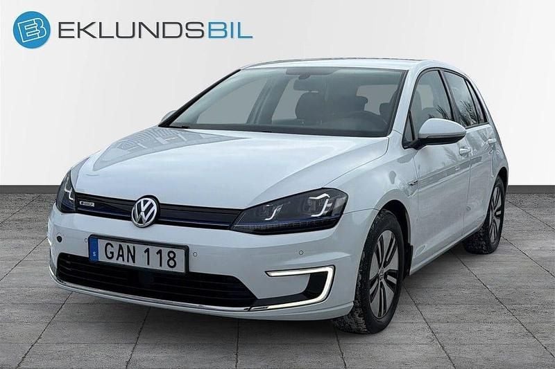 Begagnad VW e-Golf 85 kW (116 HK) 2014 Vit Halvkombi