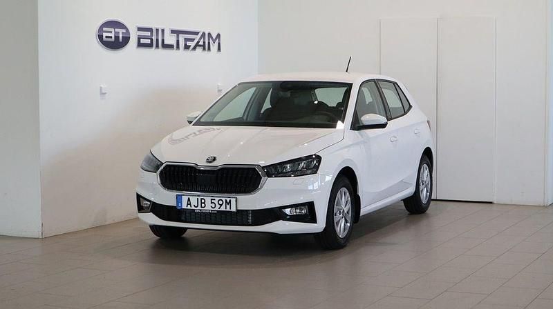 Ny Skoda Fabia Selection 116 HK (85 kW) 2025 Vit Halvkombi