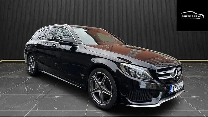 Svart Begagnad 2017 Mercedes C220 AMG line Kombi | 219 900 kr (Marknadspris) - Bild 1/4