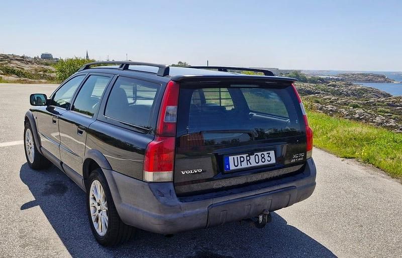 Begagnad 2004 Volvo XC70 Kombi | 15 000 kr (Superpris) - Bild 1/4