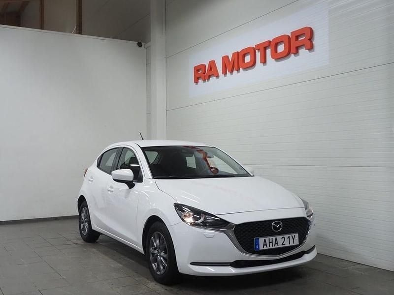 Vit Begagnad 2020 Mazda 2 Core Halvkombi | 149 900 kr (Bra pris) - Bild 1/4