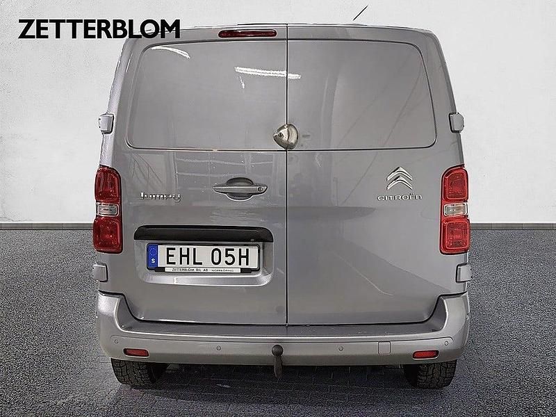 Begagnad Citroën Jumpy Business Class 180 HK (132 kW) 2020 Silvermetallic Minibuss