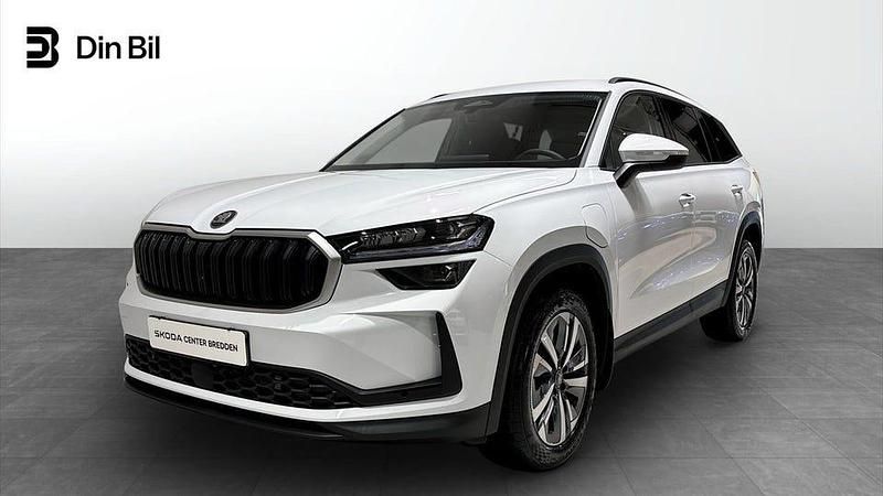 Silver (candy white) Ny 2025 Skoda Kodiaq Selection SUV | 491 000 kr (Marknadspris) - Bild 1/4