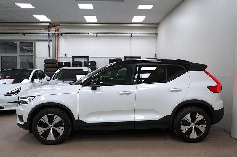 Begagnad Volvo XC40 R-Design 190 HK (139 kW) 2018 Vit SUV
