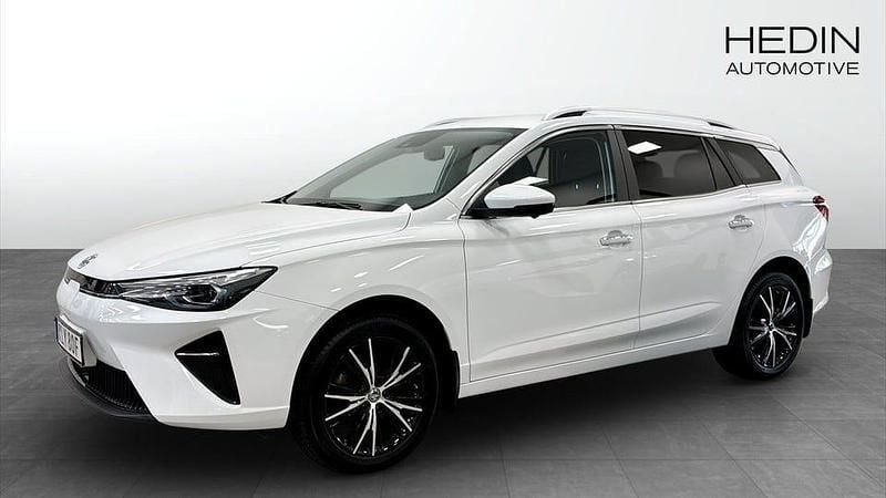 Vit Begagnad 2022 MG MG5 EV Luxury Kombi | 214 900 kr - Bild 1/4