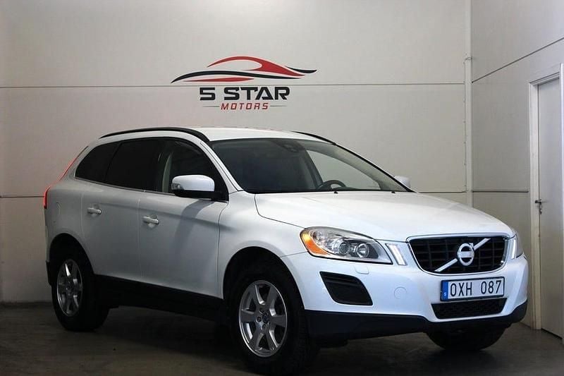 Vit Begagnad 2012 Volvo XC60 Momentum SUV | 84 900 kr (Bra pris) - Bild 1/4