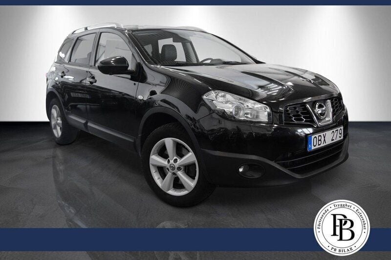 Svart Begagnad 2013 Nissan Qashqai +2 360º SUV | 104 900 kr (Marknadspris) - Bild 1/3