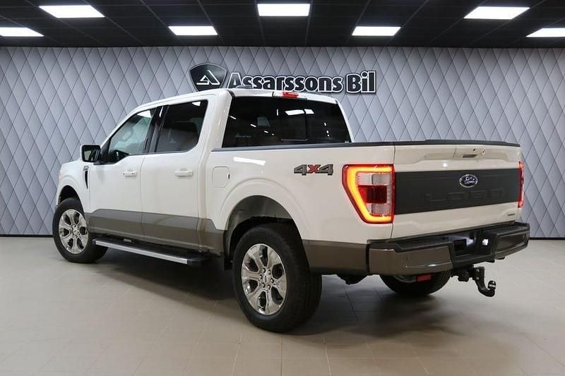 Begagnad Ford F-150 Lariat 400 HK (294 kW) 2022 Vit metallic Pickup