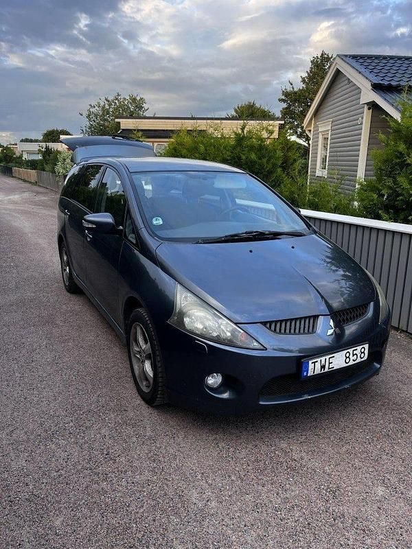 Begagnad 2006 Mitsubishi Grandis Minibuss | 20 000 kr (Dyr) - Bild 1/4