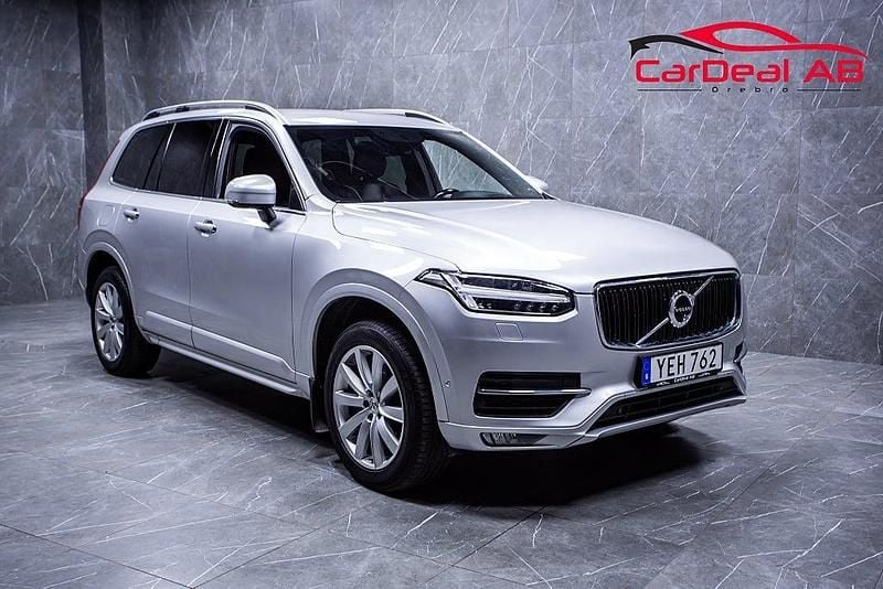 Silver Begagnad 2016 Volvo XC90 Momentum SUV | 288 800 kr (Superpris) - Bild 1/4