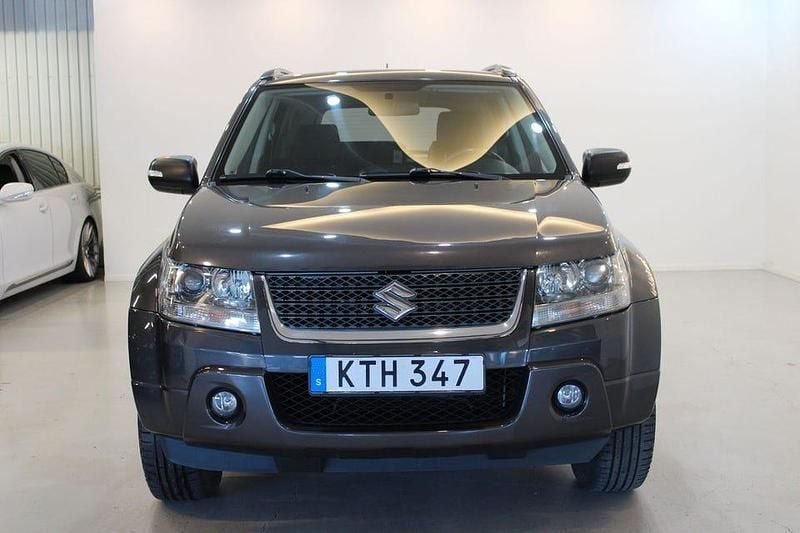 Begagnad Suzuki Grand Vitara 140 HK (102 kW) 2010 Grå SUV