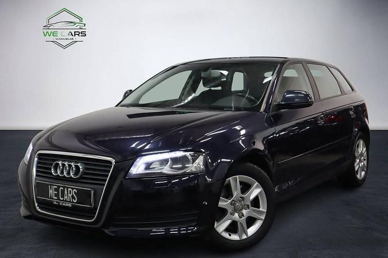 Blå Begagnad 2010 Audi A3 Sportback Attraction Halvkombi | 114 900 kr (Dyr) - Bild 1/4