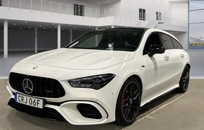Vit Begagnad 2025 Mercedes CLA45 AMG AMG Kombi | 669 000 kr (Lite dyr) - Bild 1/1