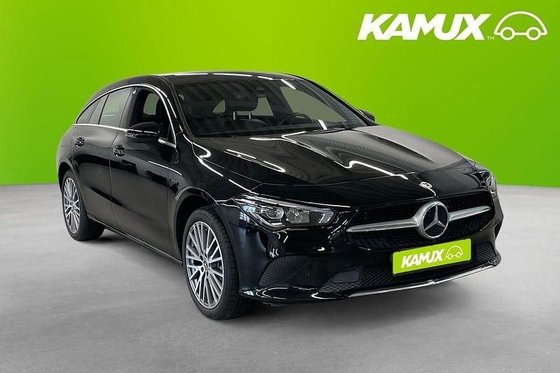 Svart Begagnad 2021 Mercedes CLA250 Shooting Brake Kombi | 329 700 kr (Marknadspris) - Bild 1/3