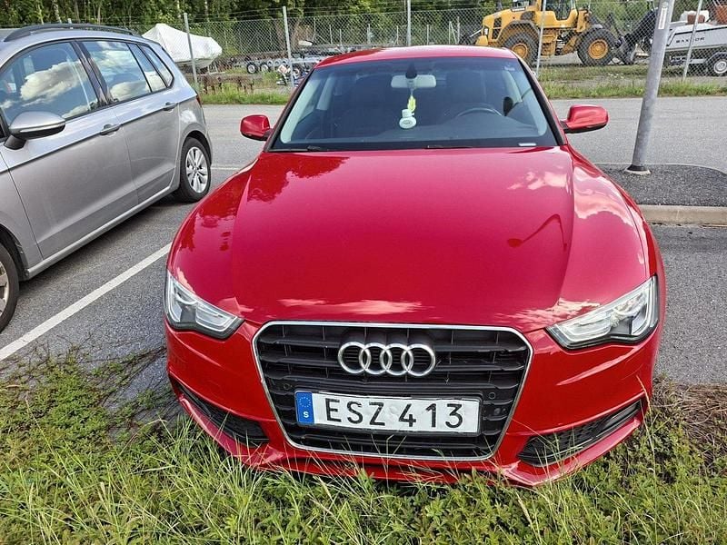 Röd Begagnad 2015 Audi A5 Proline Sportkupé | 190 000 kr - Bild 1/2