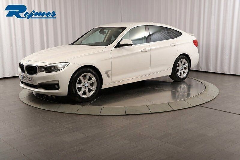 Vit Begagnad 2016 BMW 320 Gran Turismo Advantage Kombi | 159 800 kr - Bild 1/4